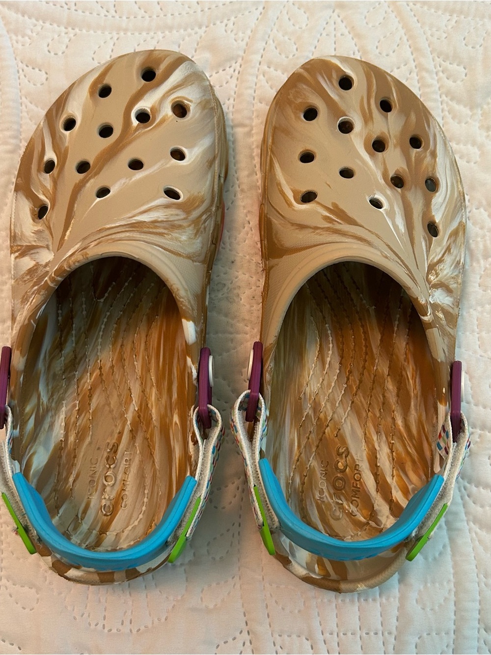 CROCS Limited Edition Cinnamon Toast Crunch